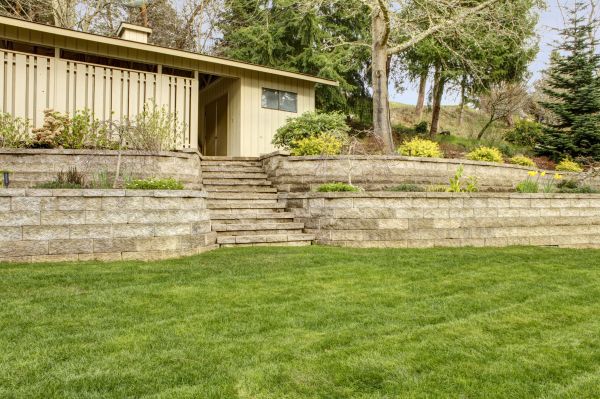 Retaining Wall Construction in Lady Lake